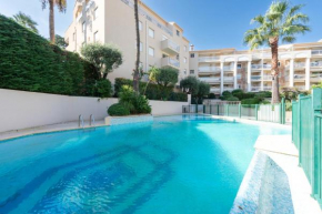 2-Br Quiet Infinity Pool & Private Parking